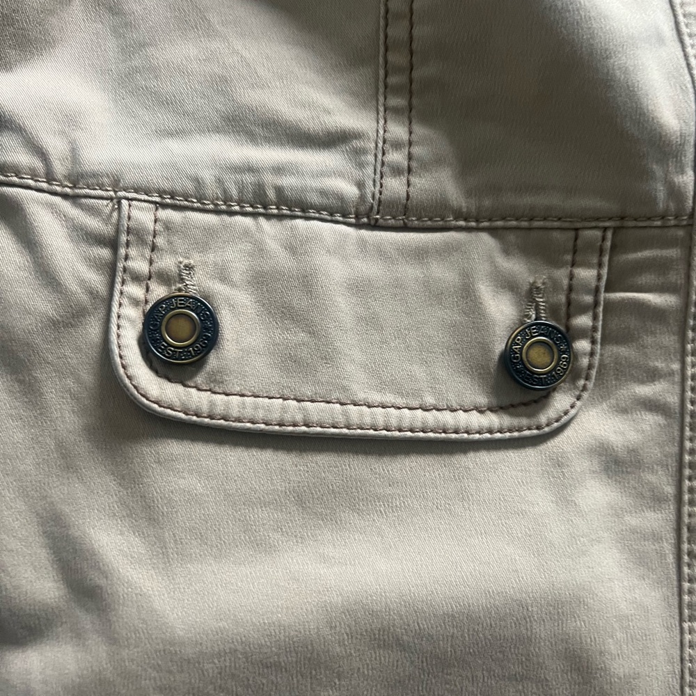 GAP Light Beige Jacket Pocket with Branded Snaps